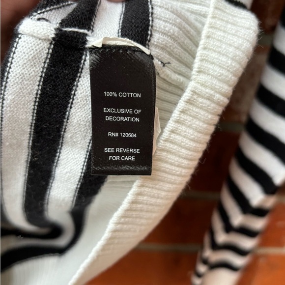 Torrid 1 Womens Black Stripe Lace Shoulder Sweater - Picture 6 of 9